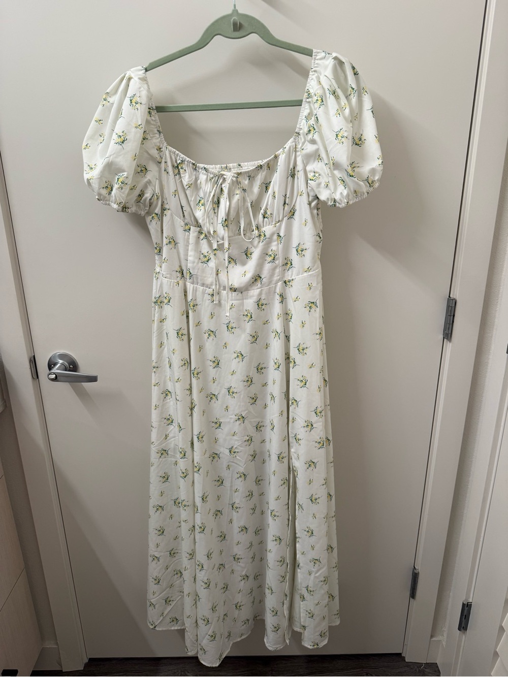 White Floral Puff-Sleeve Midi Dress